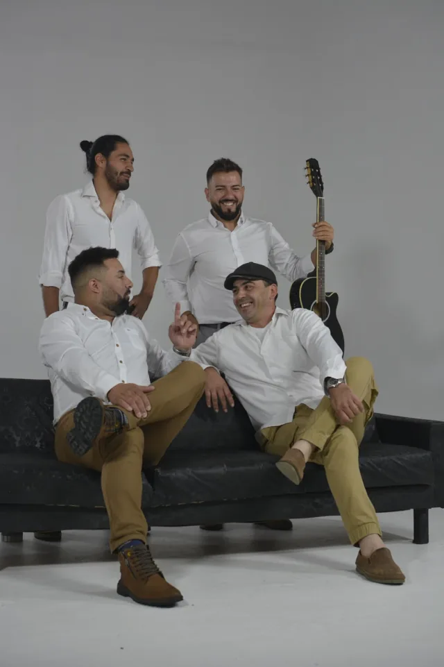 Integrantes de Grupo Tilo, banda confirmada para la peña